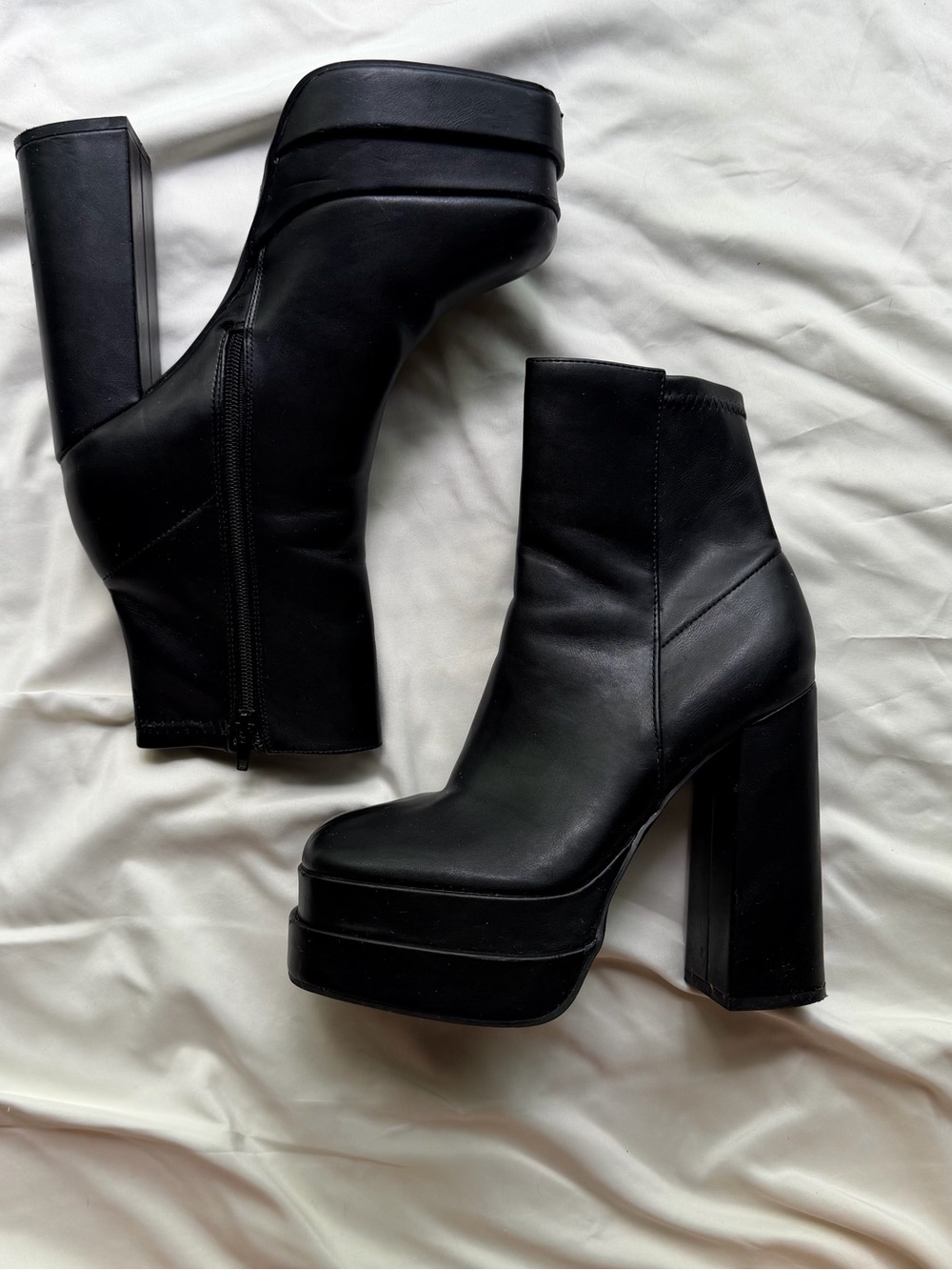 Forever 21 Black Platform Block Heel Ankle Boots